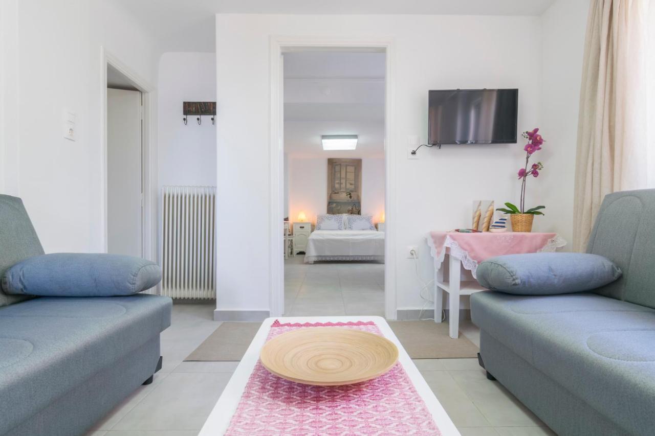 Kourita Garden Apartment With Sea View Near To The Port Of Milos Adamantas  Exterior foto