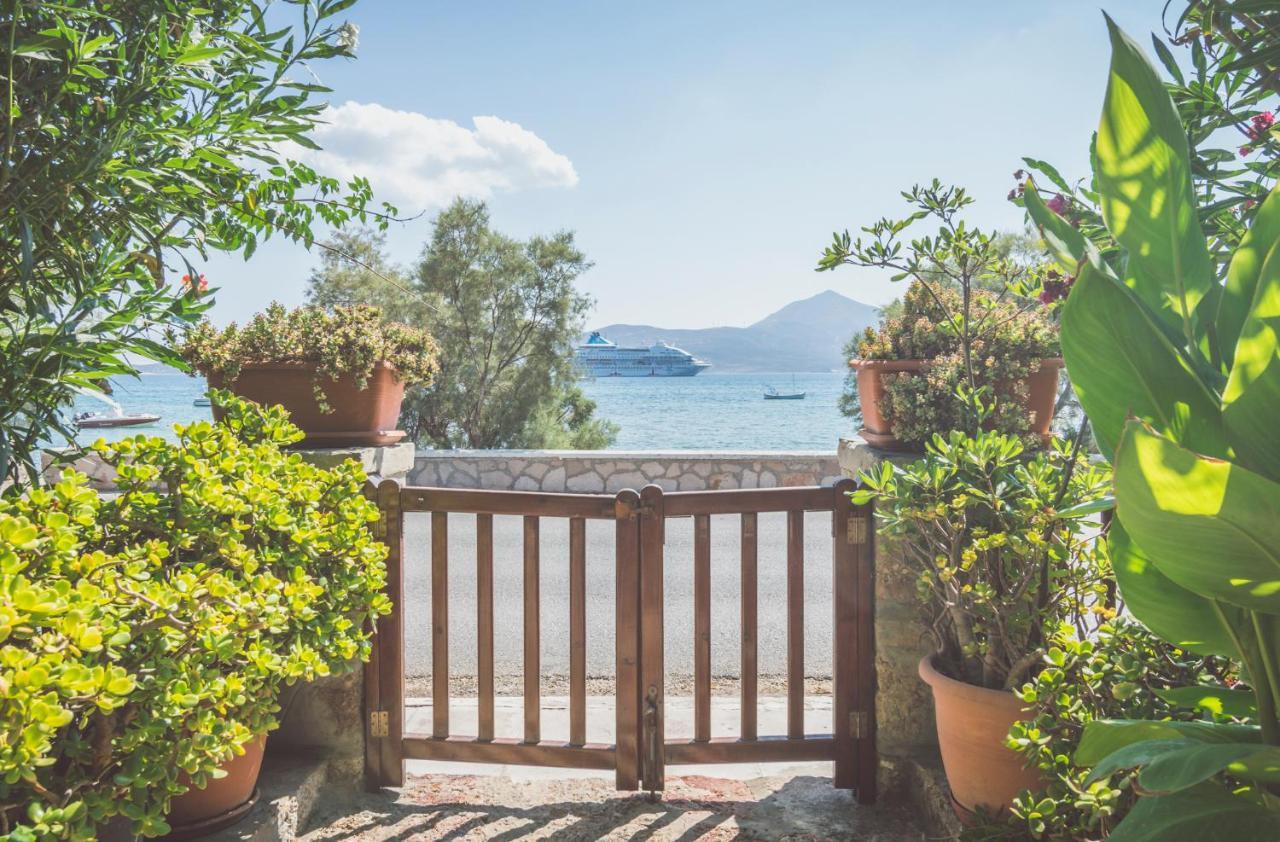 Kourita Garden Apartment With Sea View Near To The Port Of Milos Adamantas  Exterior foto